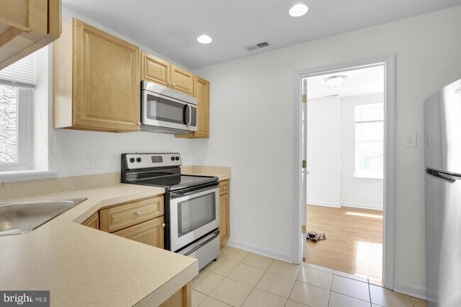 Photo - 1526 Brown St Unit 2