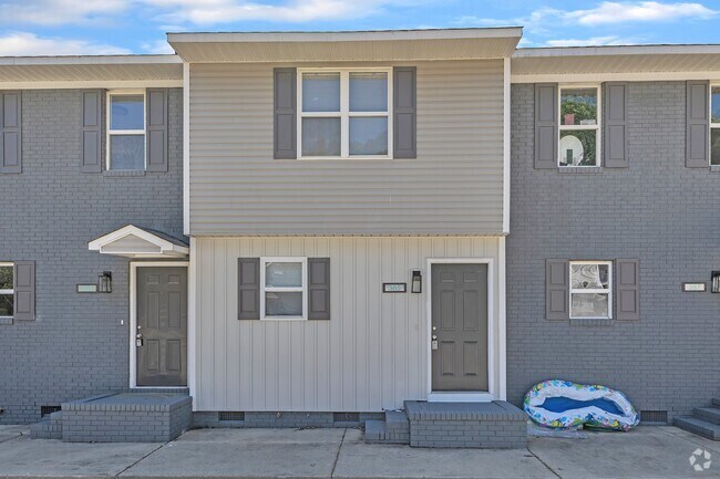 Building Photo - 385 E Williams St Rental
