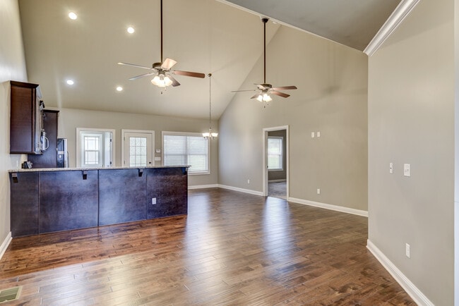 Photo - 346 Big Station Camp Blvd Unidad A