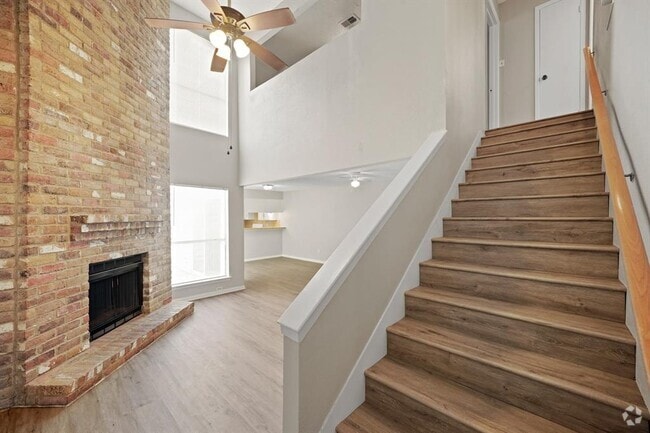 Building Photo - 12266 Wild Pine Dr Unit B Rental