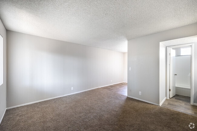 Studio - 400 SF - Living Room