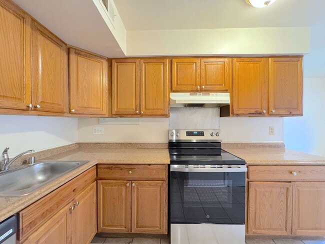 Photo - Charming & Modern Annandale Retreat on Conwell Dr Unidad 158