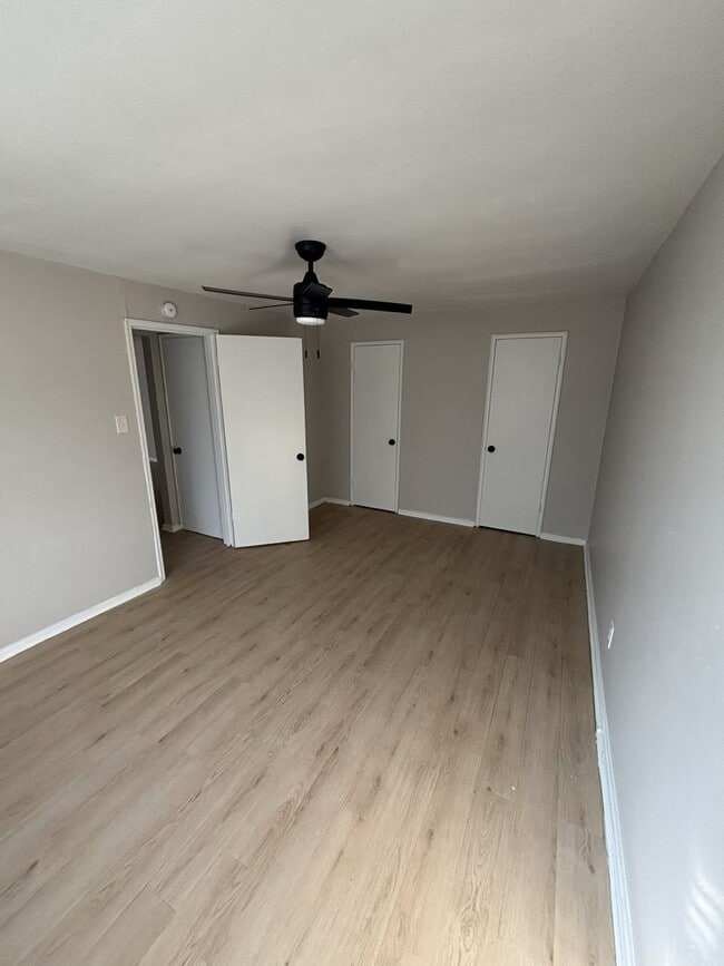 Photo - *** Pet Friendly Apartments in Mt. Lebanon * Near Castle Shannon T Stop * Affordable and Spacious...