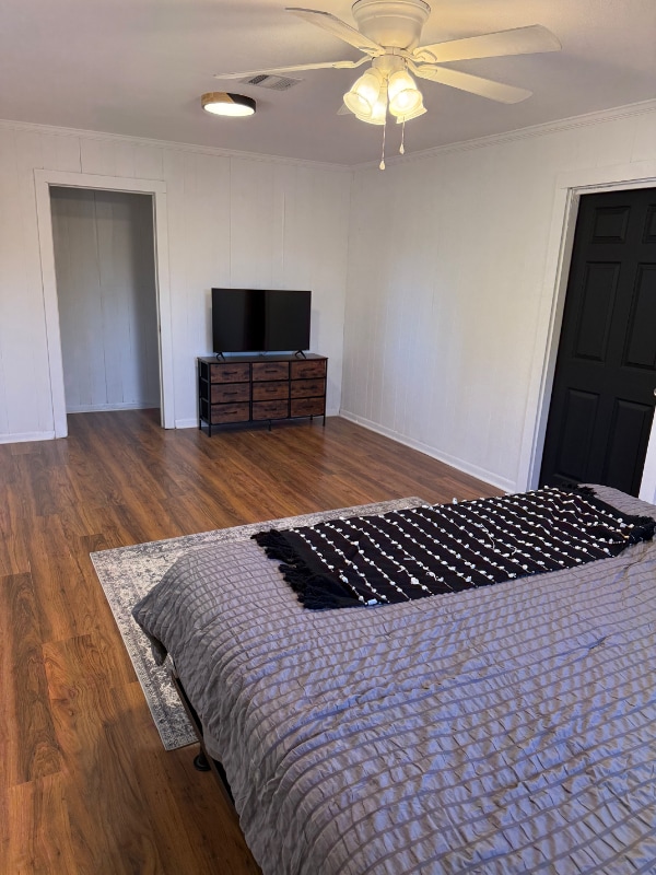 Photo - 320 Hilbert Dr