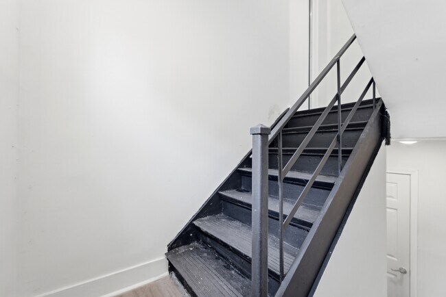 Photo - 4230 6th St SE Unit 2