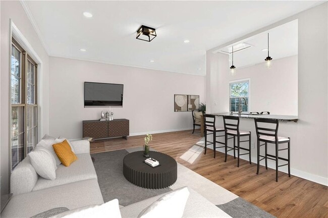 Photo - 2918 Highland Dr SE