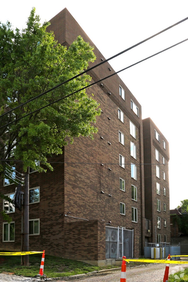 Community Towers 62 & Up