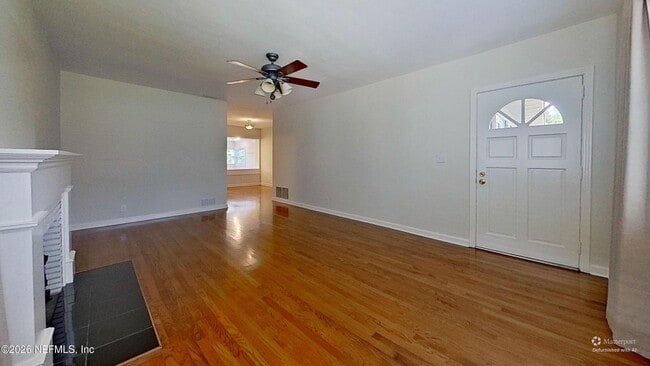 Photo - 6413 Colgate Rd