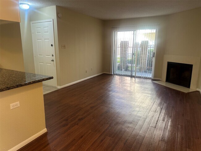 Photo - 2120 El Paseo St Unit True