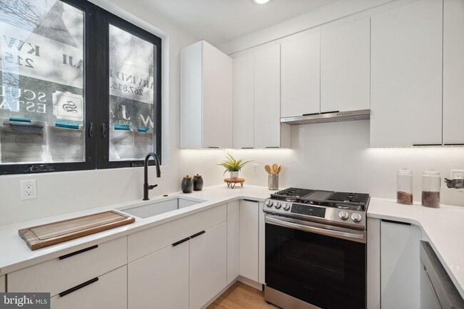 Photo - 1623 Christian St Unit 1
