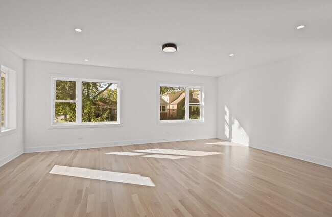 Photo - 2201 N 74th Ct