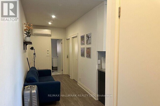 Photo - 595 St Clair Ave W Unit 11