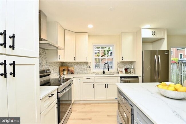 Photo - 4702 Forestdale Dr
