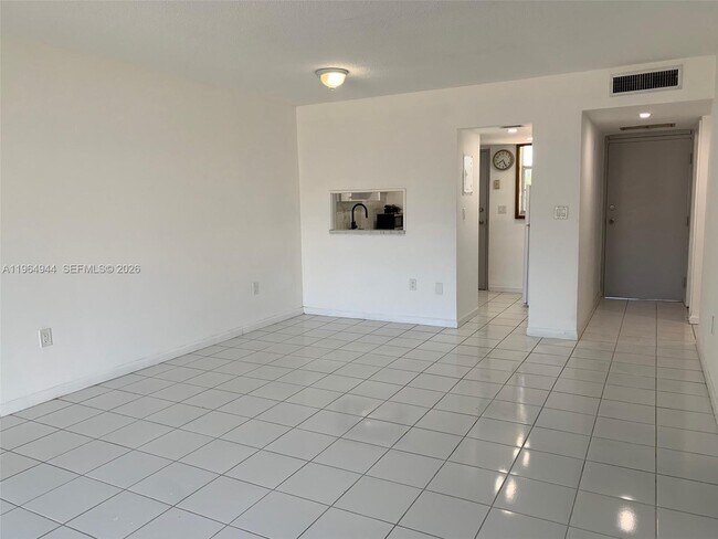 Photo - 2859 Leonard Dr Unit G-109