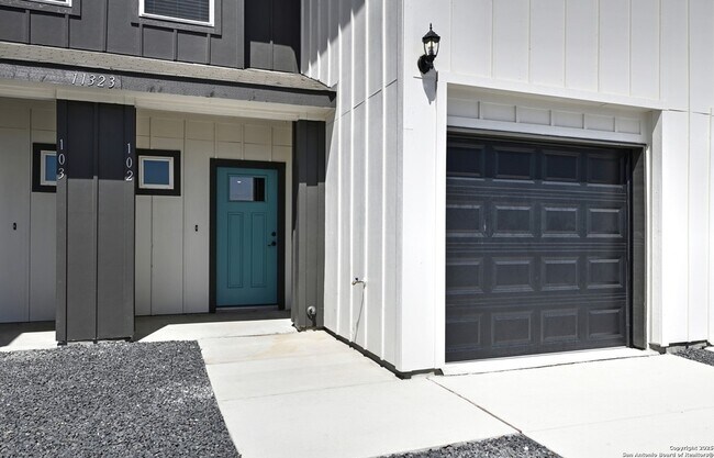 Photo - 11318 Clearmine St
