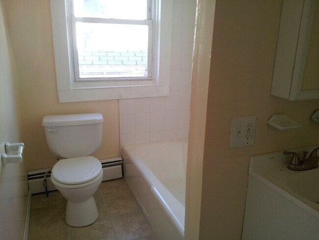 Photo - 6 Young Ave Unidad 1