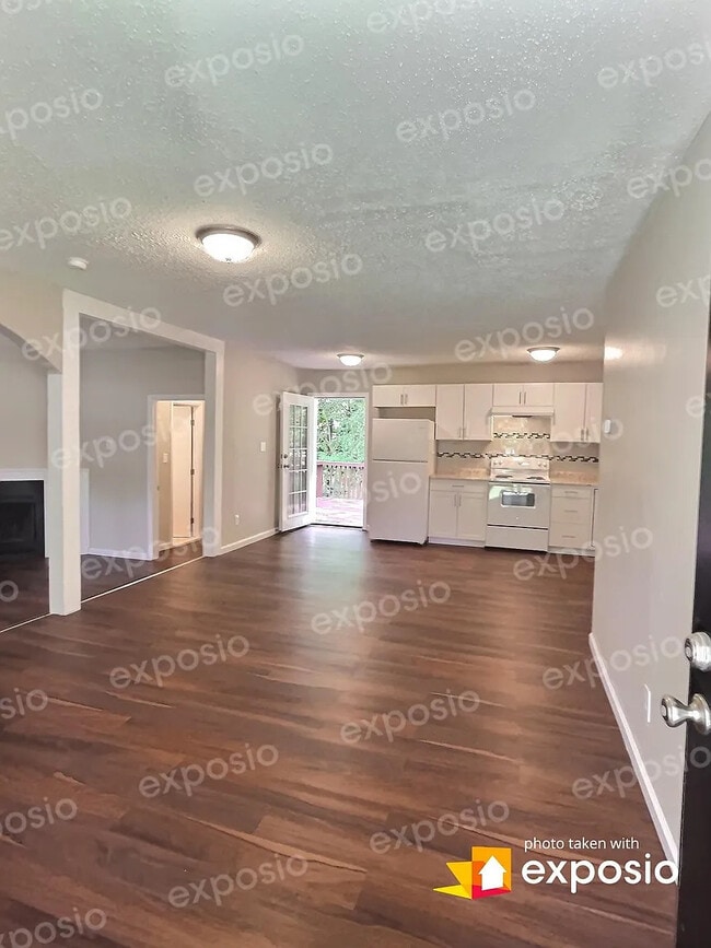 Room in House on Jeb Stuart Dr