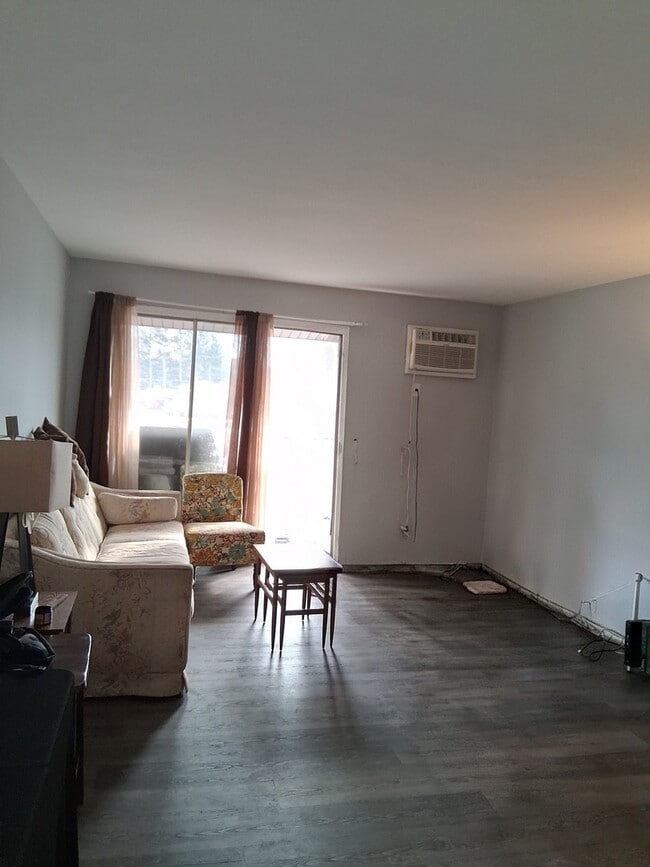 Photo - 850 E Old Willow Rd Unidad 218