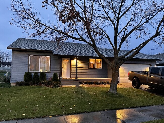 Photo - 1703 N Lea St