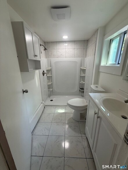 172 Dekalb Ave