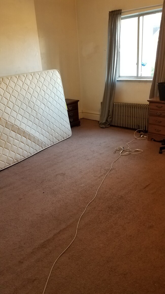 bedroom - 368 Atwood St Unit 2