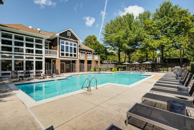 Building Photo - Avana Red Run