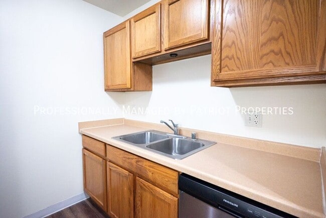 Photo - 1205 Emerald Terrace Unit 1