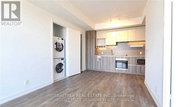 Photo - 898 Portage Pkwy Unit 4512