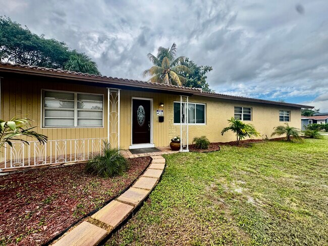 Photo - 1520 N 25th Ave