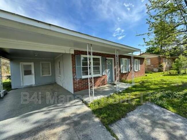 Building Photo - 3033 O'Hara Dr N Rental
