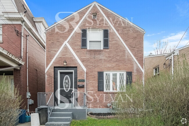 Building Photo - Charming brick 3-bedroom, 1-bath home feat...