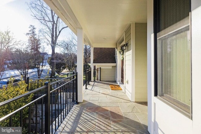 Photo - 5922 Chesterbrook Rd