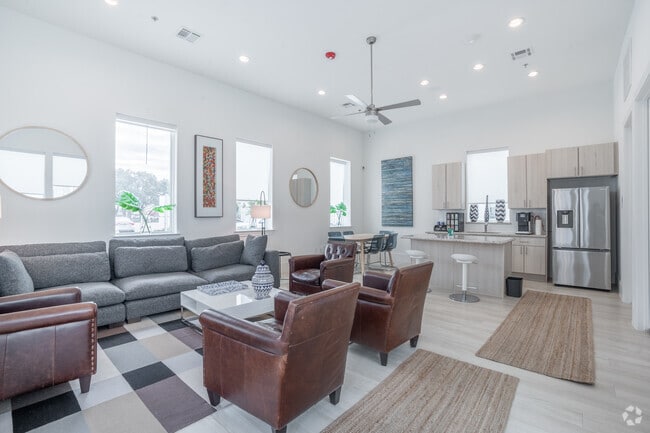 Casa club - Lawndale