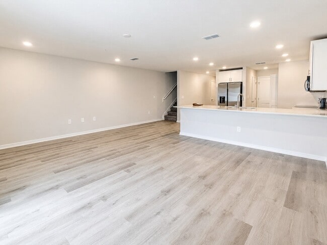 Photo - 318 Chesapeake Dr