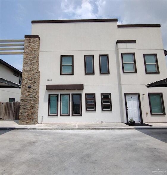 Photo - 1226 Upas Dr Townhome