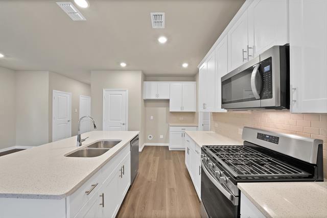 Photo - 505 Cottage Wood Dr