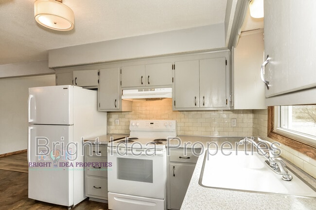 Photo - 9602 Pleasant Ave S