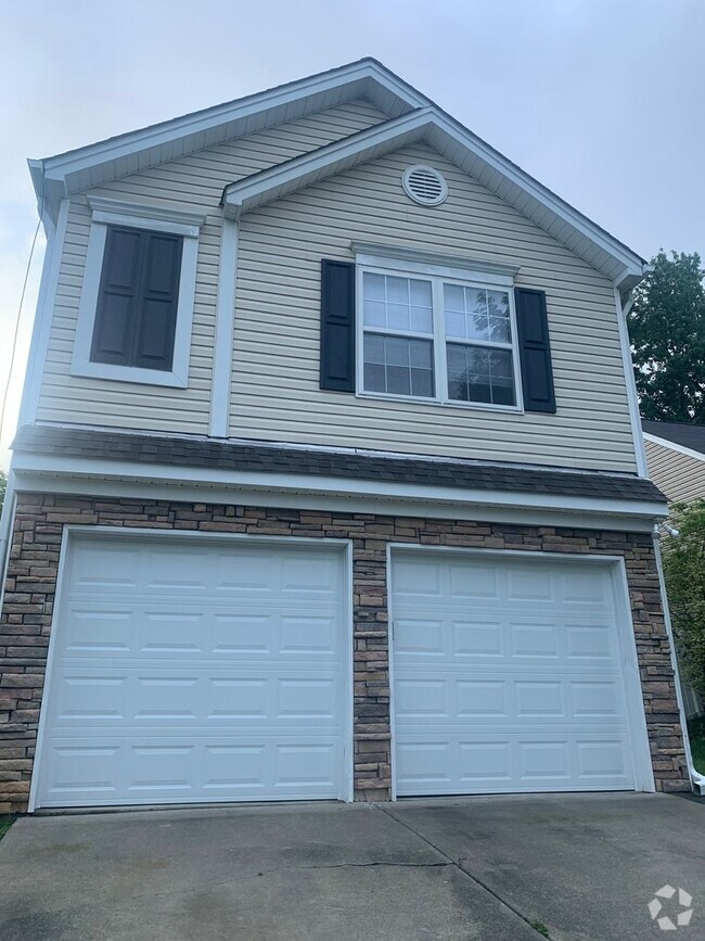 Building Photo - 9036 Shallcross- REMODELED NW RALEIGH HOME...
