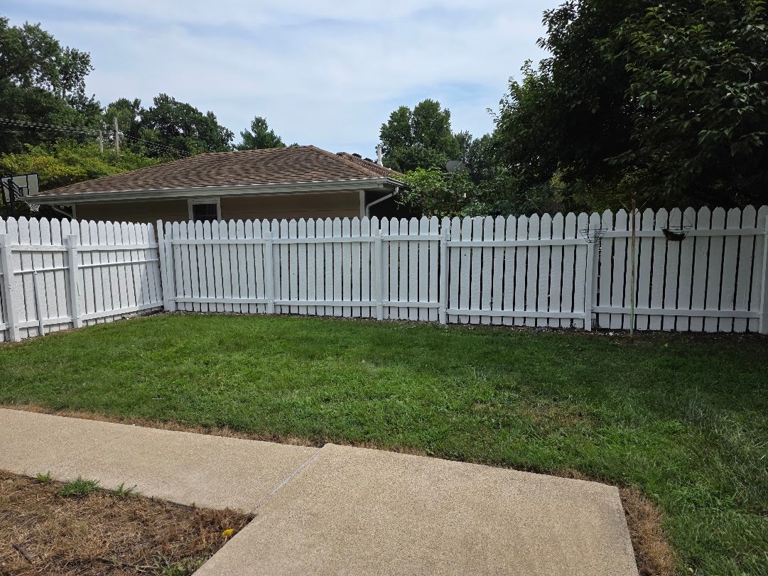Photo - 2721 Leonard St