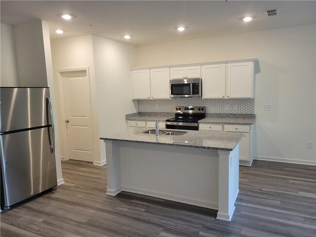 Photo - 1036 Castanea Dr