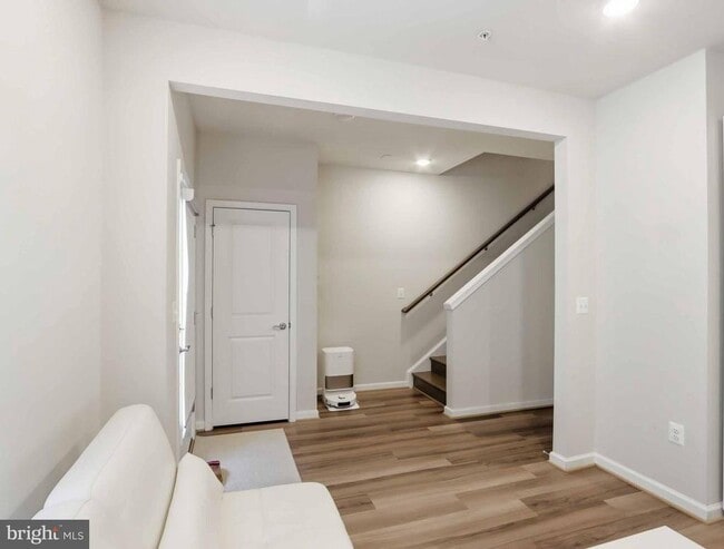 Photo - 3289 Watershed Blvd