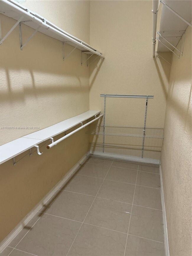 Photo - 357 SW 18th Rd