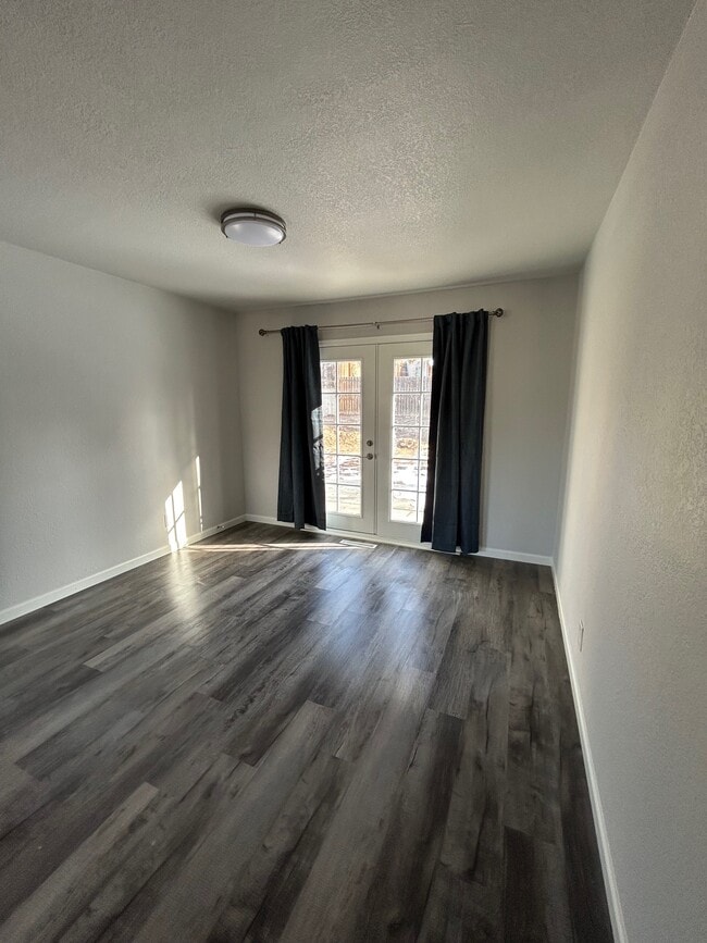 Photo - 313 Steven Dr