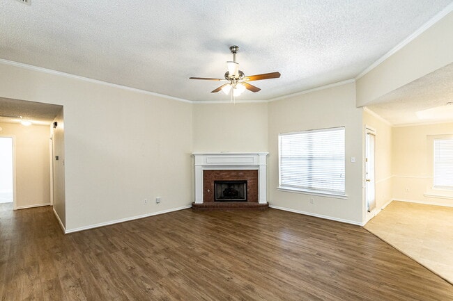 Photo - Large 3/2/2 with tons of storage space!