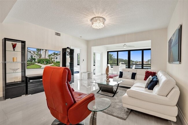 Photo - 925 Oak Harbour Dr Unit 925