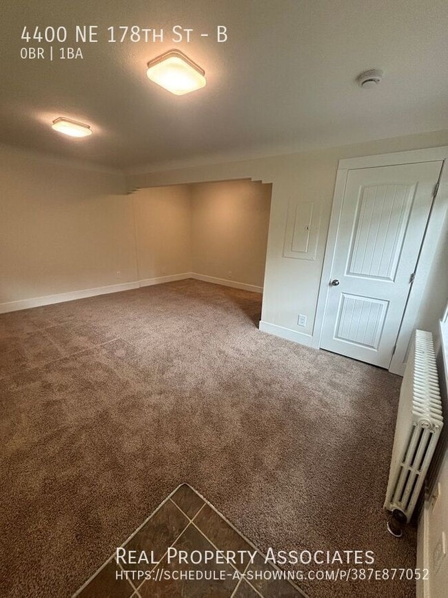 Photo - 4400 NE 178th St Unit B