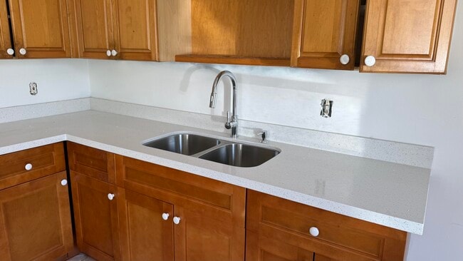 Photo - 2501 Oceanview Ave