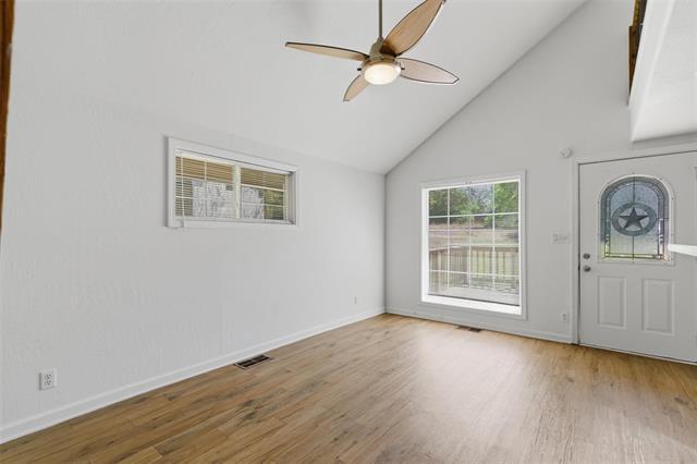 Photo - 105 Lazy Ike Ln