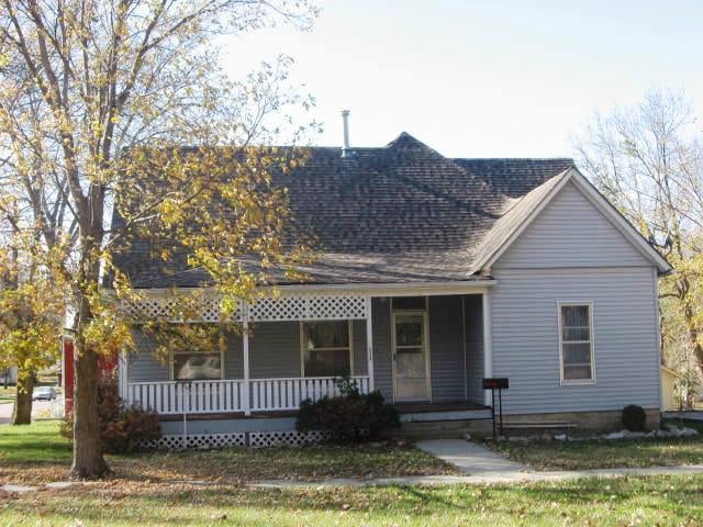 Building Photo - 634 S Poplar St Rental