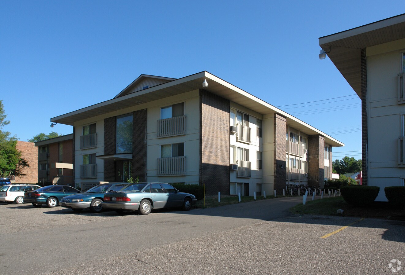Photo - Riverside Apartments